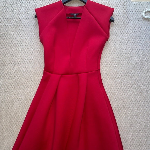 Guess Sleeveless Dress - Picture 4 of 6